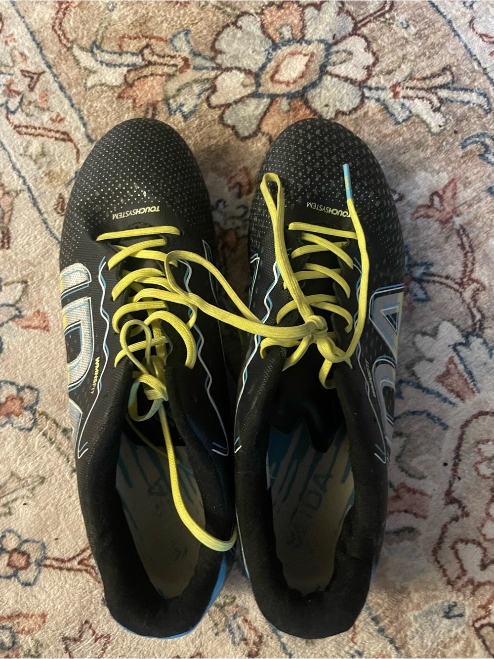 IDA women’s soccer cleats